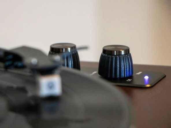 Lenco LS-470 WA 4 DAHİLİ HOPARLÖRLÜ BLUETOOTHLU PİKAP PLAK ÇALAR AHŞAP - 5