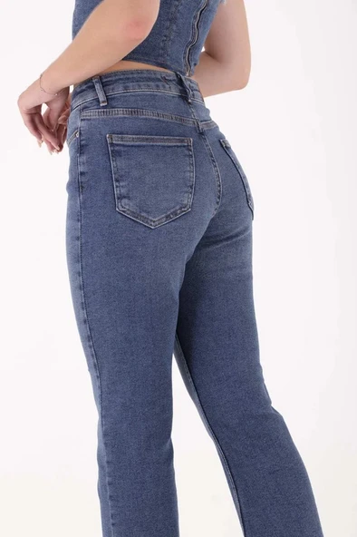 Geniş Paçalı ve Yüksek Belli Paçaları Dikişsiz Detaylı Esnek Mom Kadın Kot Pantolon Koyu Mavi Denim - 6