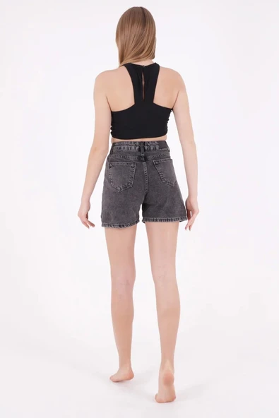 Paçaları Çift Katlı Cepli ve Astarsız Mom Fit Kadın Kısa Kot Şort Kar Antrasit Denim - 3