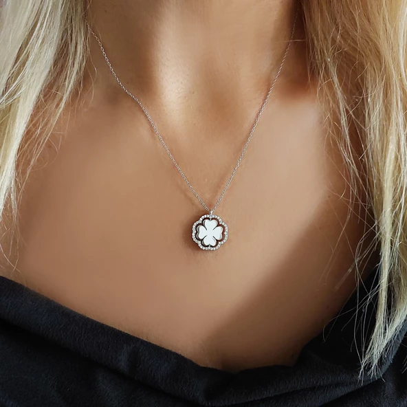 Vaoov 925 Ayar Gümüş Rodyum Kaplama Dönen Yonca Kolye - Resim 2