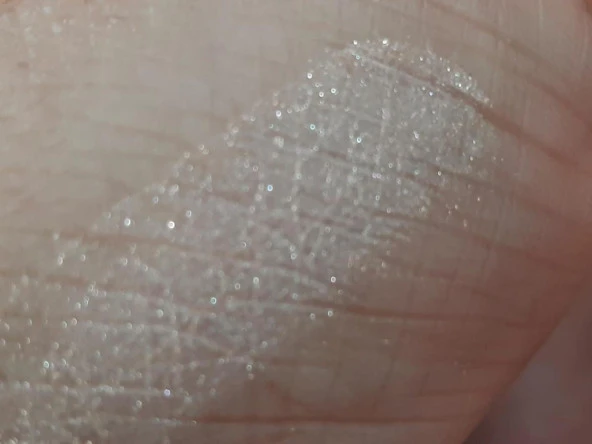 Carmina Highlighter Yüz ve Vücut Pudrası Aydınlatıcı Toz 01 - 4