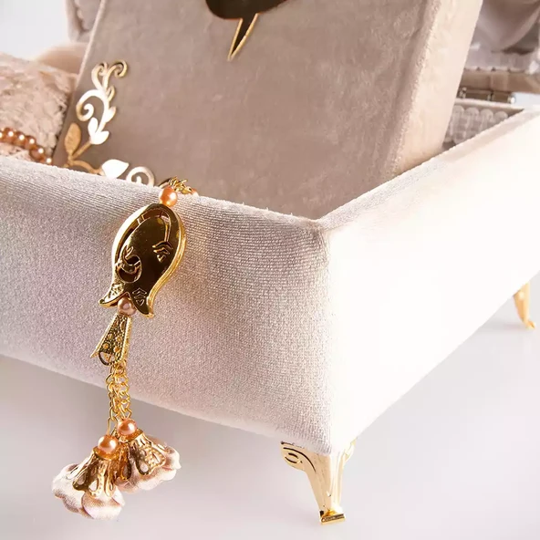 Çizgili Kutu Çeyizlik, Şal + Seccade + Tesbih + Kuran Hediye Seti (Orta B. Kadife, Vizon, Elif-Vav) - Resim 5