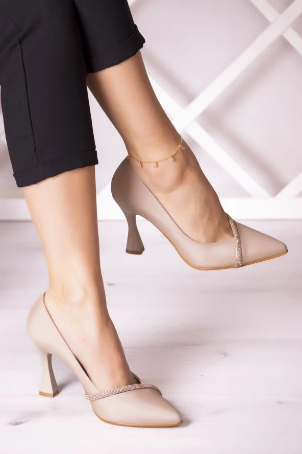 Erkan Saçmacı Roland Ten Saten Taşlı Kadeh Topuklu Stiletto