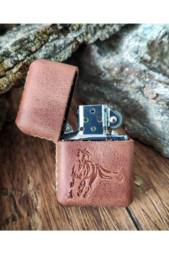 El Yapımı Deri Kılıflı Zippo Çakmak