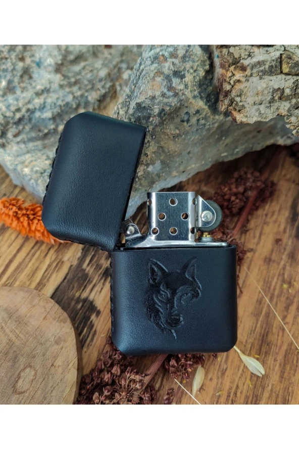 El Yapımı Hakiki Deri Kılıflı Zippo Çakmak