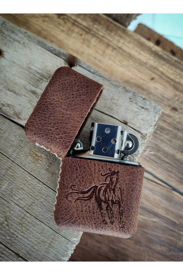 El Yapımı Deri Kılıflı Zippo Çakmak - 2