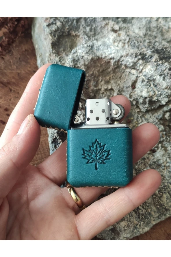 El Yapımı Hakiki Deri Kılıflı Zippo Çakmak - 2
