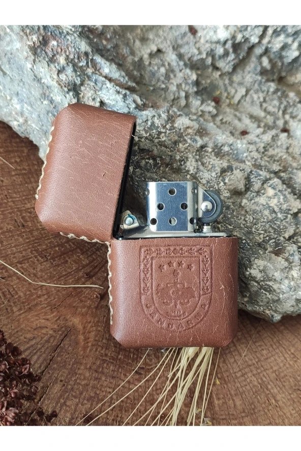 El Yapımı Hakiki Deri Kılıflı Zippo Çakmak