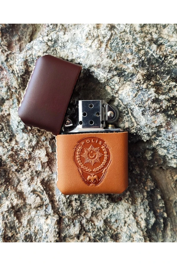 El Yapımı Hakiki Deri Kılıflı Zippo Çakmak - 2