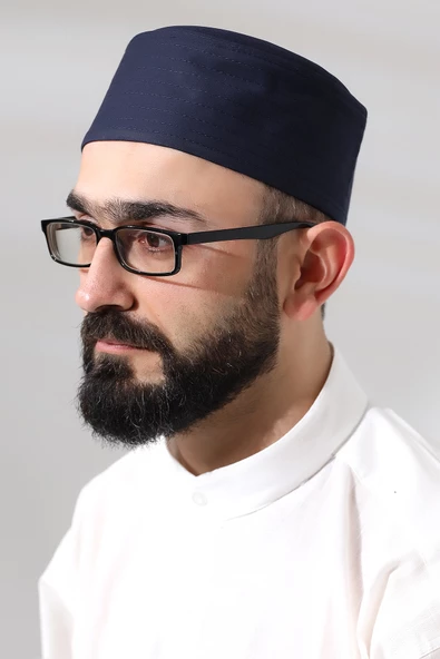 Lacivert Kapitone Osmanlı Arma Nakışlı Kalıp Namaz Takkesi - 2