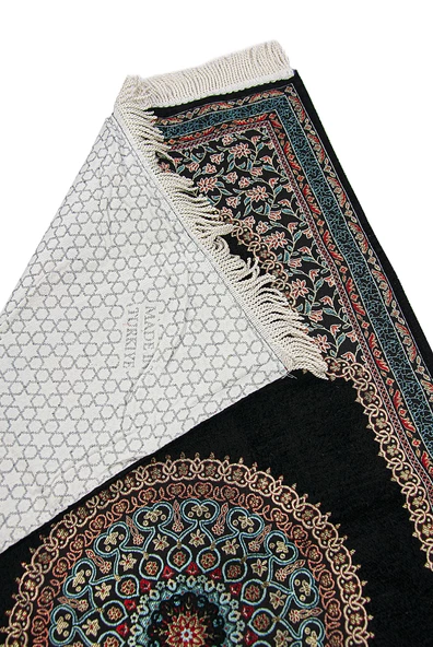 Siyah Geleneksel Motifli Örgü Saçaklı Mihraplı Astarlı Şönil Seccade - Resim 2