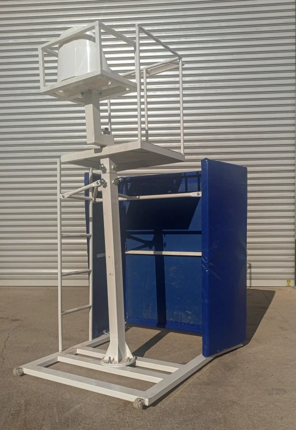 Adelinspor Yükseklik Ayarlı Voleybol Hakem Koltuğu Koruma Minderli - 5