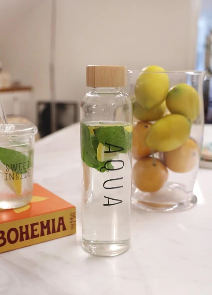 THE MİA CAM0303 BAMBU KAPAKLI BOROSİLİKAT CAM SU ŞİŞESİ 550 ML