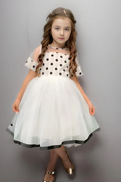 Kız Çocuk Kurdele Toka ve Şerit Detaylı Tüllü Puantiyeli  Beyaz Elbise ürün görseli