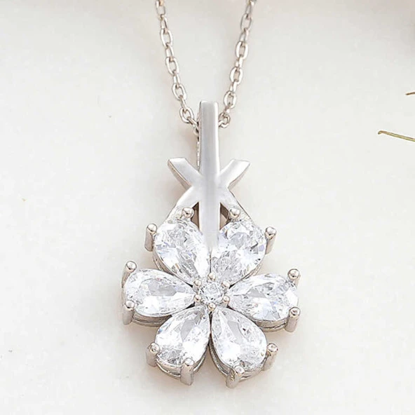 925 Ayar Gümüş Beyaz Sevgi Çiçeği Kadın Kolye ürün görseli 1