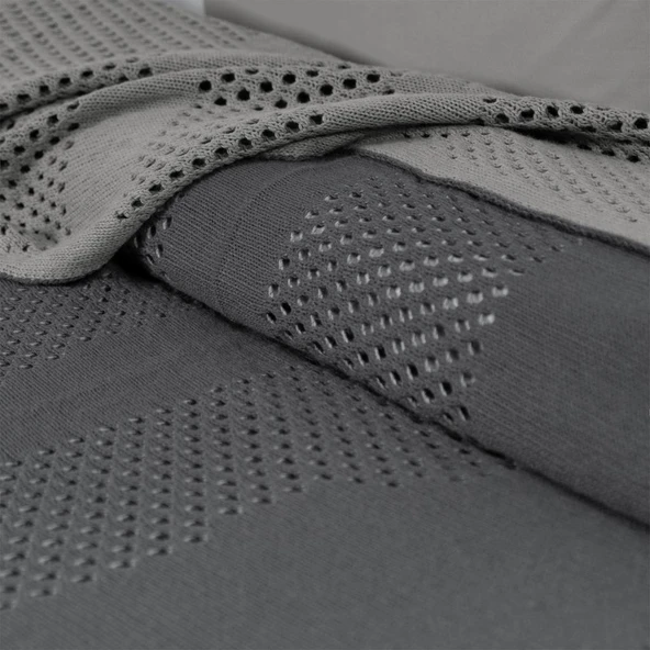 MAXWELL ÇİFT KİŞİLİK YATAK ÖRTÜLÜ NEVRESİM TAKIMI GRİ - Resim 3