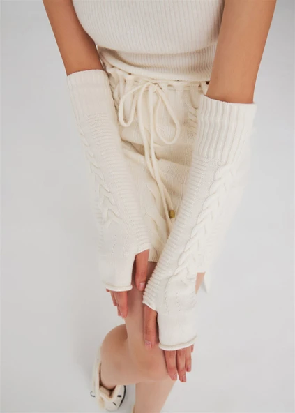Peraluna Saç Örgü Desenli Kaşmir Karışımlı Uzun Kadın Triko Eldiven - Ekru - Resim 6
