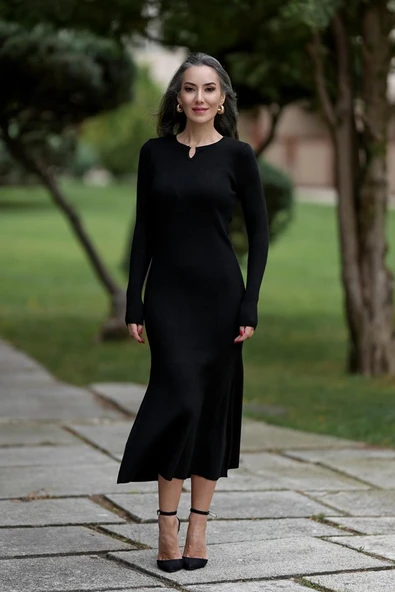 Styleboom X Peraluna DORSET DRESS Toka Detaylı Ribana Örgü Midi Kadın Triko Elbise - Siyah ürün görseli