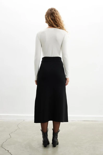 Peraluna BLAKE SKIRT Düğme Detaylı Yırtmaçlı Midi Boy Kadın Triko Etek - Siyah - Resim 5