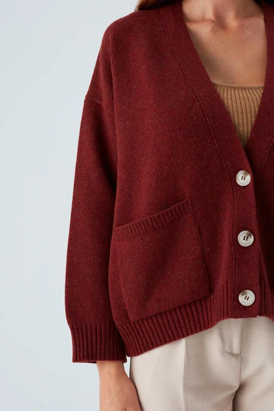 Peraluna CAROL CARDIGAN Cepli Düğmeli Rahat Kesim Crop Kadın Triko Hırka - Bordo - Resim 4