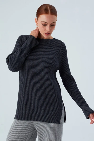 Peraluna Yırtmaçlı Bol Kesim Kaşmir Karışım Kadın Triko Kazak - Antrasit Melanj - Resim 5