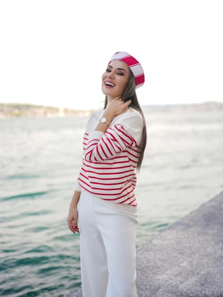 Styleboom X Peraluna AUDREY PULLOVER Omzu Düğmeli Çizgili Organik Pamuk Mevsimlik Kadın Triko Kazak - Ekru/Kırmızı ürün görseli 1