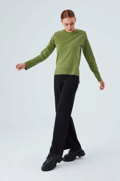 Peraluna VANESSA PULLOVER Merino Yünlü Yanları Yırtmaçlı Ince Kadın Triko Kazak - Yeşil ürün görseli