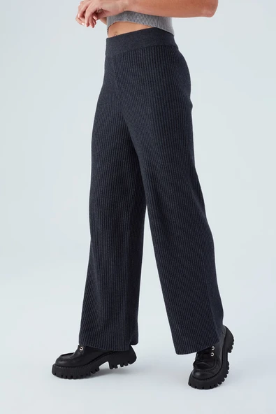 Peraluna Bol Kesim Kaşmir Karışım Boru Paça Kadın Triko Pantolon - Antrasit - Resim 5