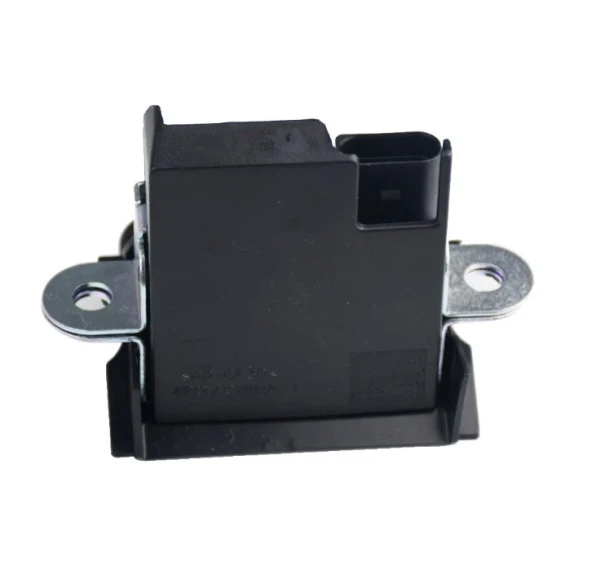 VOLKSWAGEN GOLF V 5 ARKA BAGAJ KİLİT MOTORU 2005 - 2010 - 3