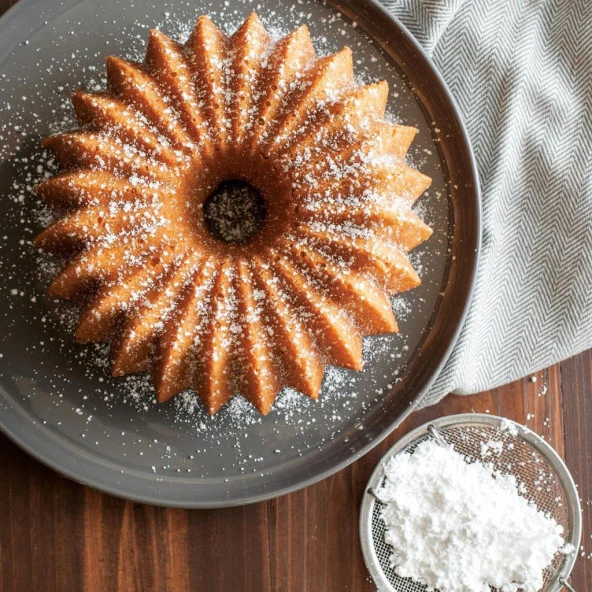 Nordicware 93277 Brillance Bundt Kek Kalıbı - 5 Cup