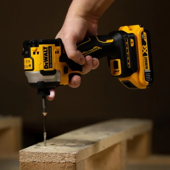 Dewalt DCF850D2T 18V 2.0AH Li-Ion Kömürsüz Çift Akülü Darbeli Tornavida - 4