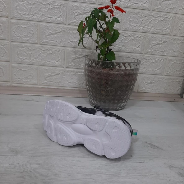 M.P One 3216 Siyah Simli Cırtlı Hafif Rahat Kız Çocuk Spor Ayakkabı - Resim 5