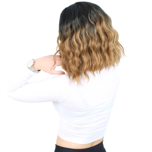 Fiber Sentetik Kısa Dalgalı Perçemsiz Peruk - Siyah / Karamel Ombreli - Resim 3