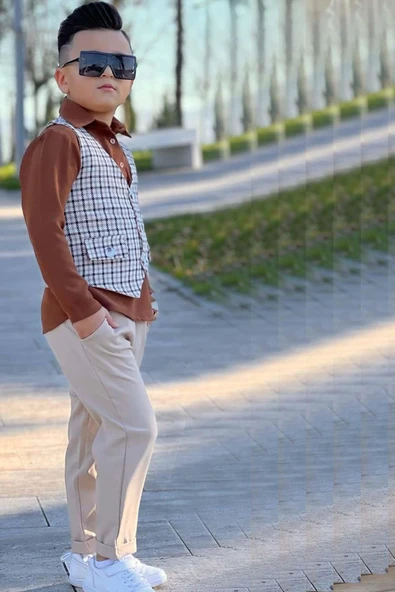 Erkek Çocuk Çizgili Cepken ve Gömlek Yaka Kahverengi Bluz Alt Üst Takım - Resim 4