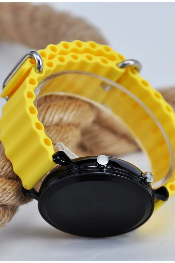 Sarı Renk Silikon Kordonlu Tuşlu Led Unisex Kol Saati SU-903 - 3