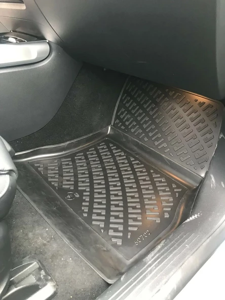 Rizline Mercdes EQB 2021+ 3D Havuzlu Paspas Siyah - Resim 4