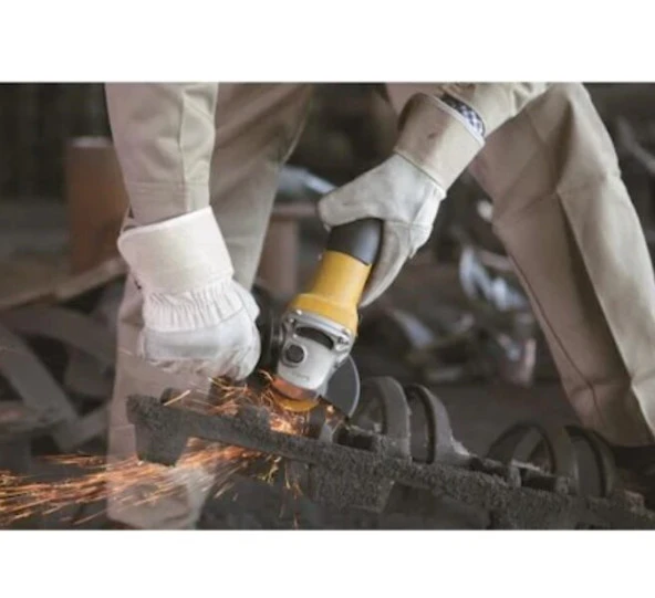 Stanley STGS9115 900 W Avuç Taşlama - 3