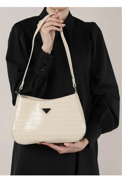 Bagorama PRAD Kadın Suni Deri Desenli Baget Omuz Çantası - 3