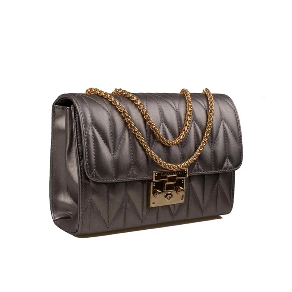 Levidor Platin Kapitone Kadın Zincir Askılı Çanta ürün görseli