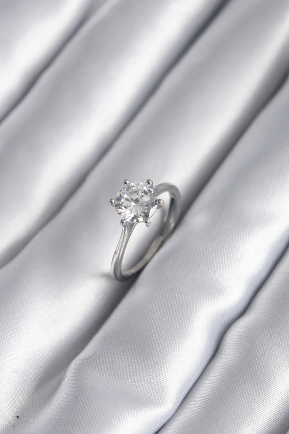 Pirinç Gümüş Renk Zirkon Taşlı Kadın Yüzük - TJ-BYK2962 ürün görseli 1