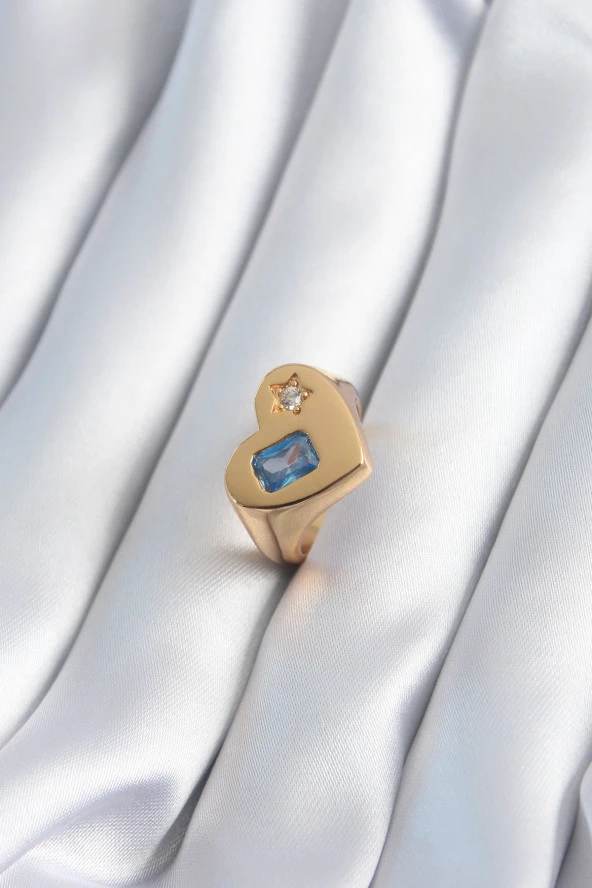 Pirinç Gold Renk Kalp Model Zirkon Taş Yıldız Detay Kadın Yüzük - TJ-BYK2895 ürün görseli 1