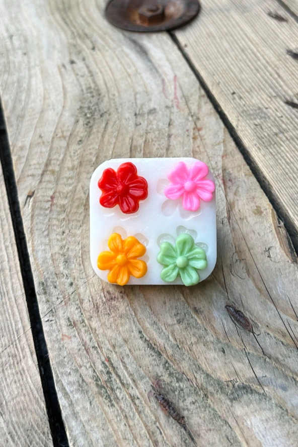 Beş Yapraklı Yonca Çiçek Dörtlü Mum Kalıbı (Silikon) (1 Adet) - Resim 3