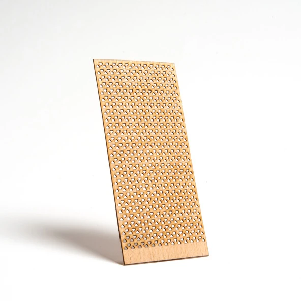 Delikli Model (üçgen) 50 x 100 x 0.5 mm Sehpalı 40 Adet