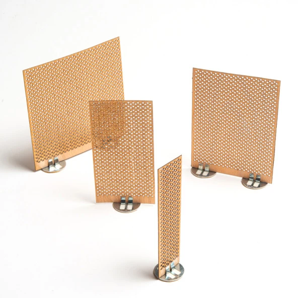 Delikli Model (üçgen) 100 x 100 x 0.5 mm Sehpalı 50 Adet - Resim 3