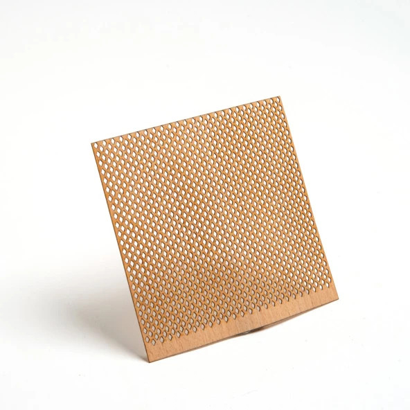 Delikli Model (baklava) 100 x 100 x 0.5 mm Sehpalı 10 Adet