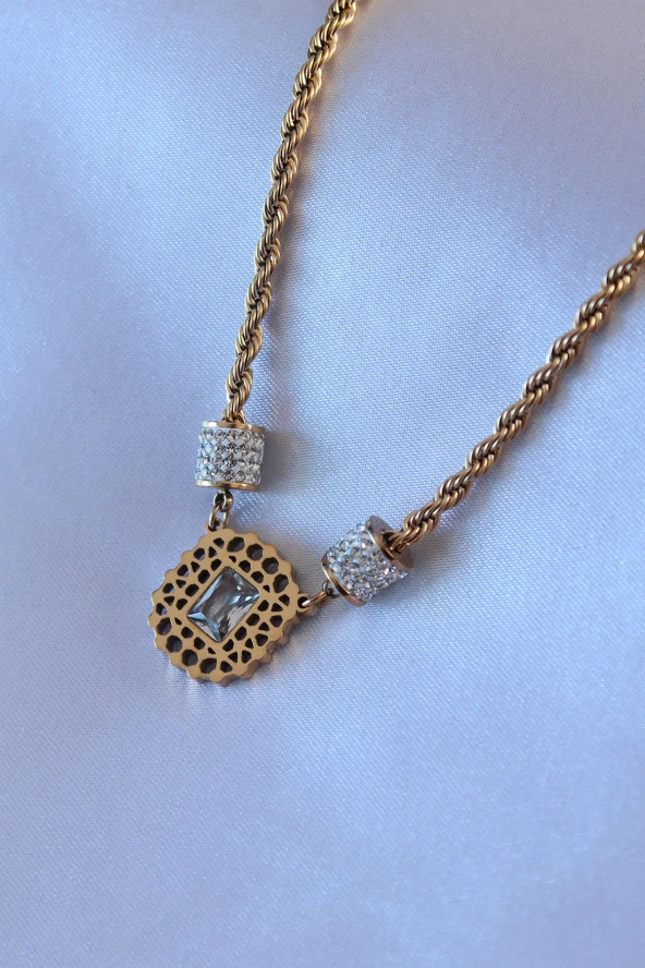 316L Çelik Gold Renk Lotus Model Zirkon Taşlı Burgu Zincir Kadın Kolye - TJ-BKO7551 ürün görseli