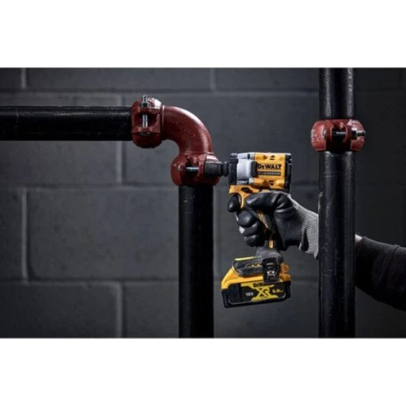 Dewalt Akülü Somun Sıkma Kömürsüz Çift Akülü Li-Ion 18VOLT / 5.0 AH DCF922P2T - 3