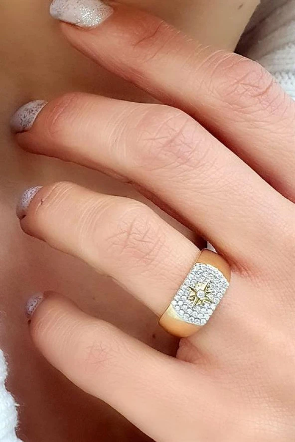 Pırlanta Parlaklığında Zirkon Taşlı 925Ayar Gümüş Üzerine Altın Kaplama Luxry Tasarım Ayarlanabilir Kutup Yıldızı Yüzük ürün görseli