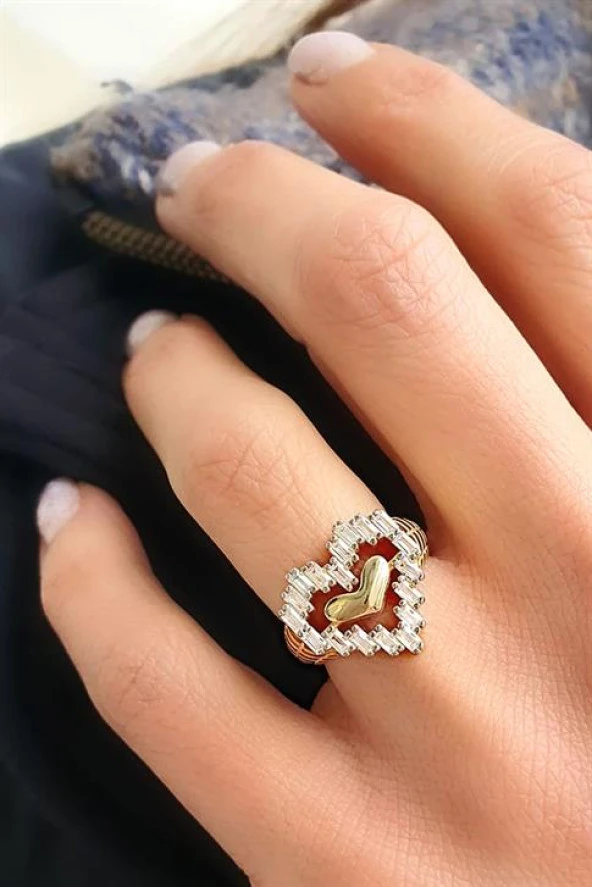 Baget Zirkon Taşlı 925Ayar Gümüş Üzerine Altın Kaplama Ayarlanabilir Kalp Yüzük ürün görseli