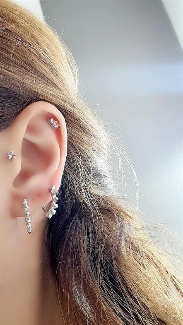 925Ayar Gümüş Luxury Tasarım Trend Halka Küpe ürün görseli